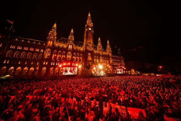 WIENER FESTWOCHEN: ERÖFFNUNG WIENER FESTWOCHEN: ERÖFFNUNG