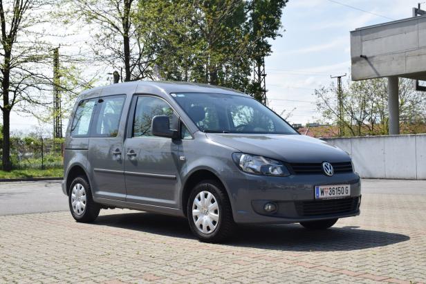 VW Caddy Hommage Auch nach 14 Jahren Lebensdauer glänzt er noch. Aber nun heißt es Abschied nehmen vom Caddy.