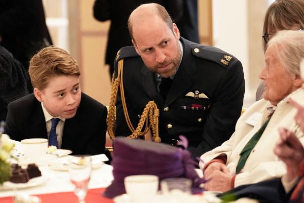 BRITAIN-ROYALS-WWII-HISTORY-ANNIVERSARY