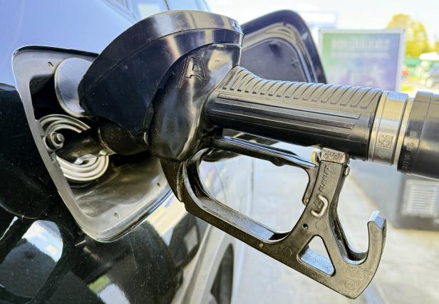 ++ THEMENBILD ++ SOCAR / MINERALÖLKONZERN / TANKSTELLE / BENZIN / DIESEL / TREIBSTOFF Symbolbild DIESEL