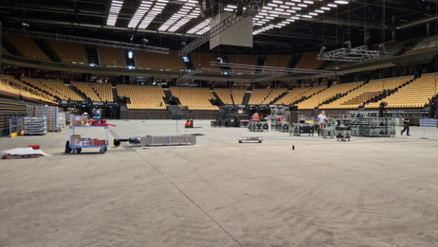 Eisproduktion in der Halle in Herning