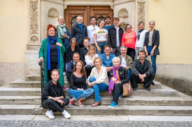 Das Ensemble "Die Wasserfälle von Slunj" beim Start der Proben