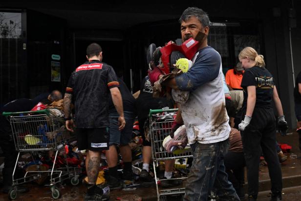 AUSTRALIA-WEATHER-FLOODS