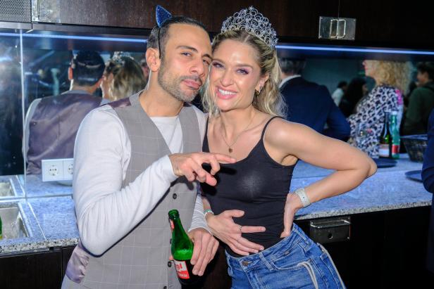 Danilo Campisi mit seiner Verlobten Corinna Kamper bei der After-Show-Party Danilo Campisi mit seiner Verlobten Corinna Kamper bei der After-Show-Party