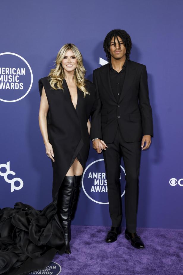 2025 American Music Awards - Arrivals