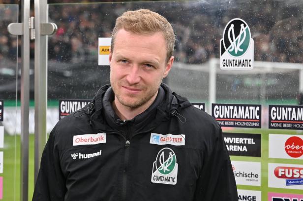 FUSSBALL: ADMIRAL 2. LIGA / 30. RUNDE: SV GUNTAMATIC RIED - FIRST VIENNA FC