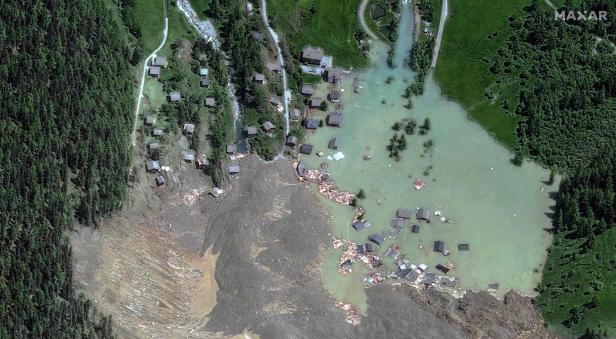 COMBO-SWITZERLAND-ENVIRONMENT-GLACIERS-MOUNTAINS-DISASTERS-LANDS