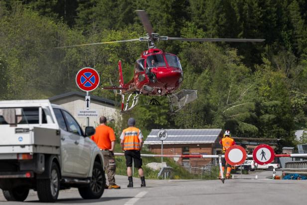 SWITZERLAND-ENVIRONMENT-GLACIERS-MOUNTAINS-DISASTER-LANDSLIDE