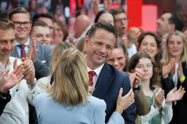 Poland holds presidential election Poland holds presidential election