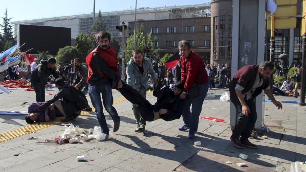 Anschlag in Ankara im Oktober 2015 Anschlag in Ankara im Oktober 2015