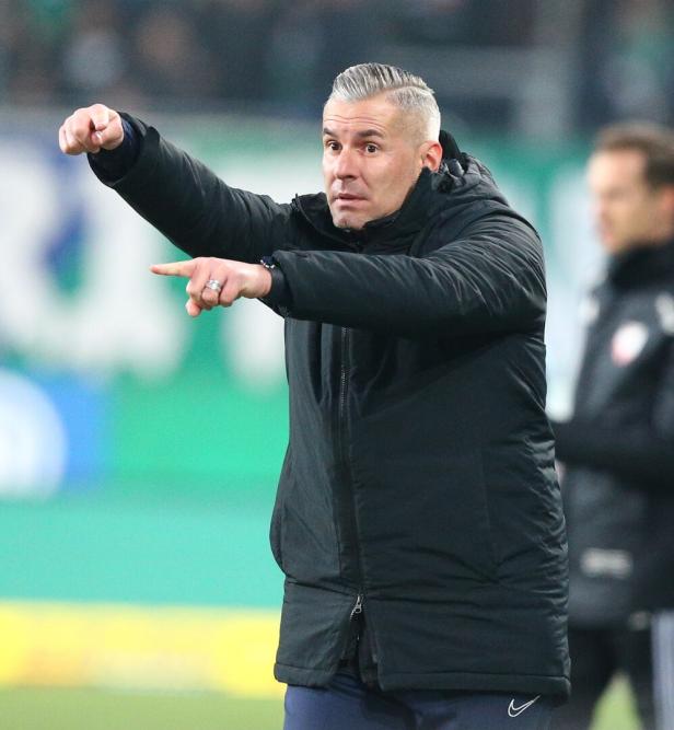FUSSBALL: ADMIRAL BUNDESLIGA/ MEISTERGRUPPE: SK RAPID WIEN - FK AUSTRIA WIEN Cem Sekerlioglu wird SKN-Trainer.