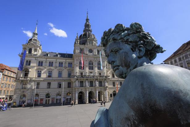 Das Grazer Rathaus von außen.
