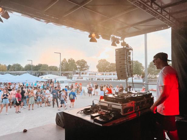 DJ beim Bregenzer Hafenfest“: Bregenz/Vorarlberg