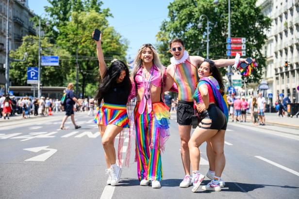 Jetzt erst recht: Laute Lebensfreude gegen die Trauer bei der Vienna Pride