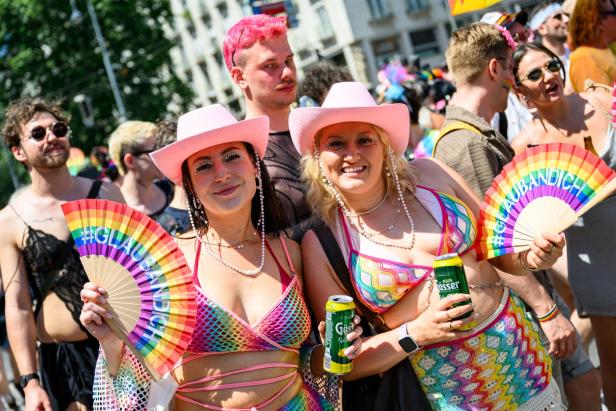 Jetzt erst recht: Laute Lebensfreude gegen die Trauer bei der Vienna Pride