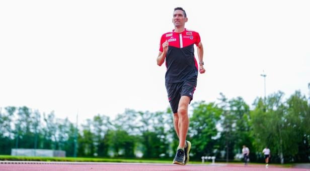 Vojta beim Show-Training in der Leichtathletik.