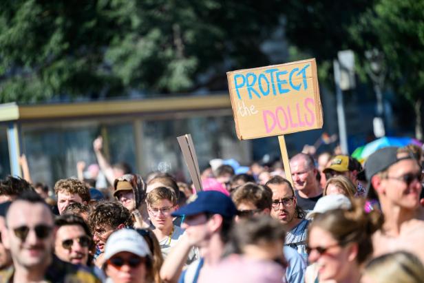 Jetzt erst recht: Laute Lebensfreude gegen die Trauer bei der Vienna Pride
