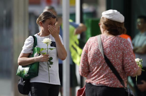 Graz gedenkt der Amoklauf-Opfer: "Wir halten zusammen"