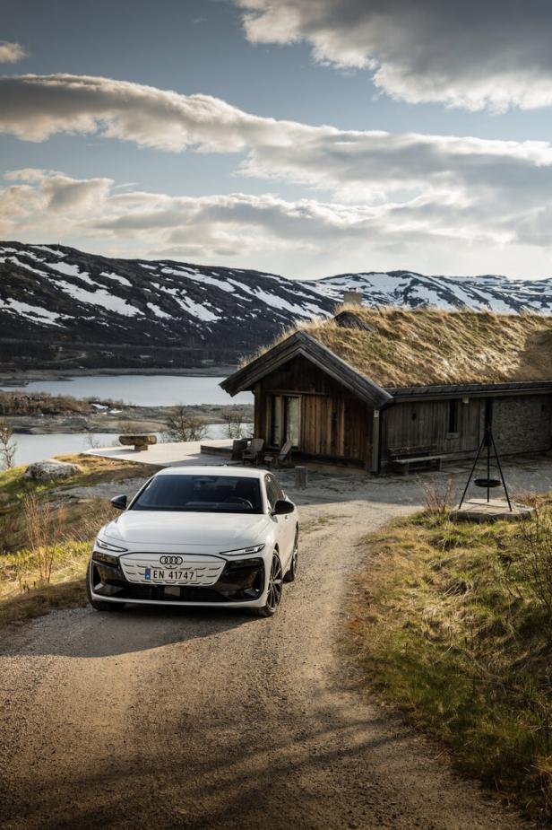 Audi Roadtrip 46-216244358
