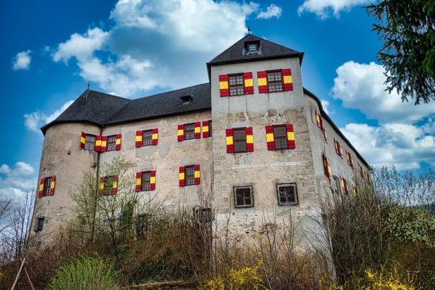 Das Schloss Lockenhaus im Burgenland, Österreich.