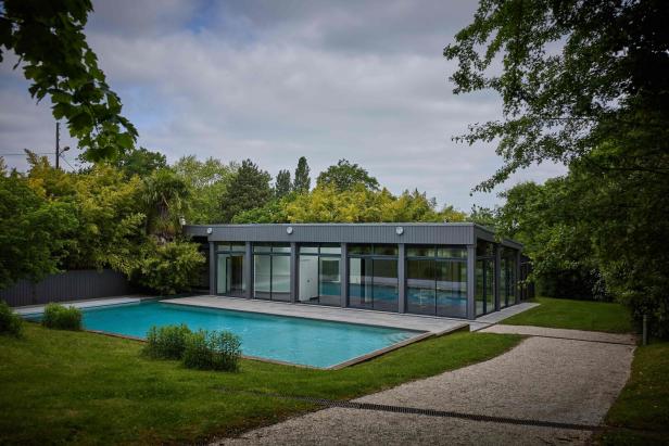 FILES-FRANCE-REAL ESTATE-PROPERTY-FASHION-CELEBRITY