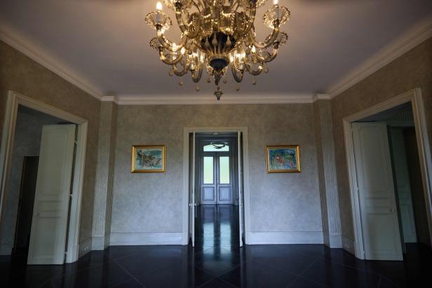 FILES-FRANCE-REAL ESTATE-PROPERTY-FASHION-CELEBRITY