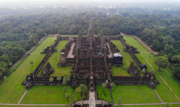 TOPSHOT-CAMBODIA-TOURISM-BUDDHISM-TEMPLE TOPSHOT-CAMBODIA-TOURISM-BUDDHISM-TEMPLE