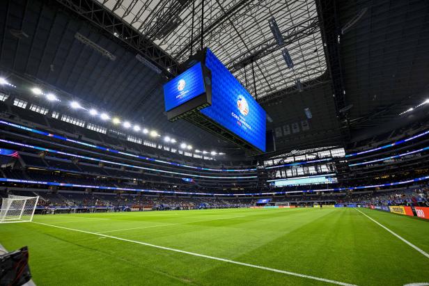 Soccer: Copa America-Quarterfinal-Venezuela vs Canada