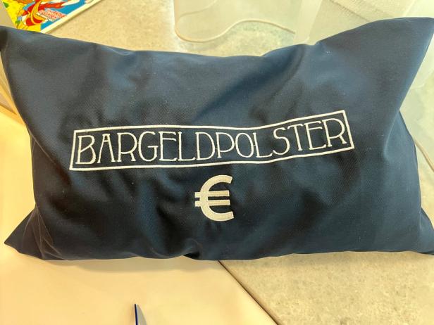 Bargeldpolster aus dem Bargeld Fanshop Bargeldpolster aus dem Bargeld Fanshop