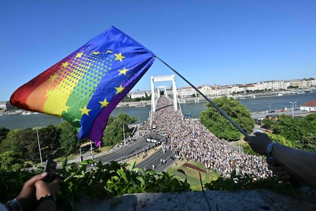 HUNGARY-POLITICS-RIGHTS-LGBTQ