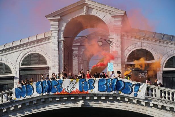 Protests against Bezos wedding in Venice