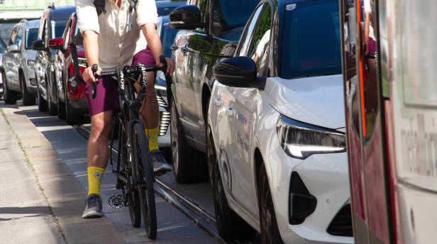 ++ THEMENBILD ++ RADFAHRER / VERKEHR / MOBILITÄT Null Verkehrstote in Helsinki: Was steckt hinter dem Erfolg?