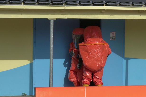 Niederösterreich: Schadstoffeinsatz im Erlebnisbad Leobersdorf.