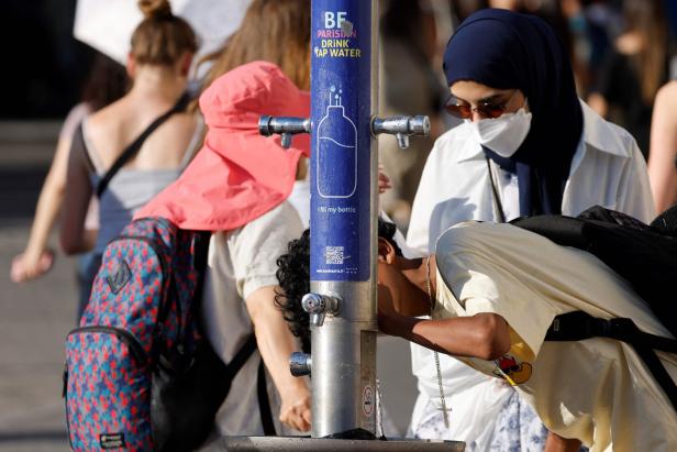 FRANCE-WEATHER-CLIMATE-ENVIRONMENT-HEATWAVE