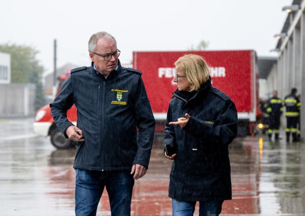 ++ HANDOUT ++ UNWETTER - NIEDERÖSTERREICH WURDE ZU KATASTROPHENGEBIET ERKLÄRT / MIKL-LEITNER, PERNKOPF ++ HANDOUT ++ UNWETTER - NIEDERÖSTERREICH WURDE ZU KATASTROPHENGEBIET ERKLÄRT / MIKL-LEITNER, PERNKOPF