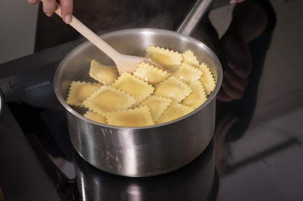 Ravioli kochen