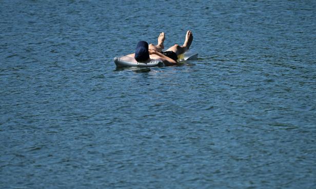 ++ THEMENBILD ++ SOMMER / WETTER / KLIMA / HITZE / DONAU