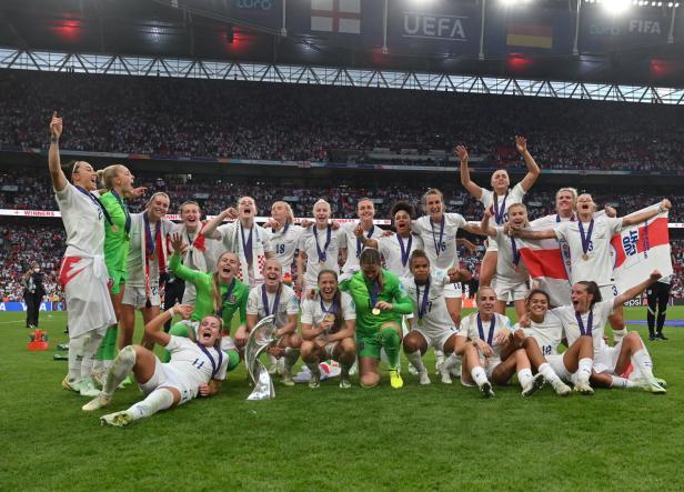 UEFA Women's EURO 2022 final - England vs Germany Game-Changer-Strategie wirkte: Die Engländerinnen sind Titelverteidigerinnen