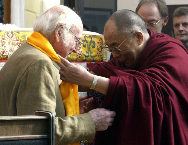 ARCHIVBILD - HARRER UND DALAI LAMA