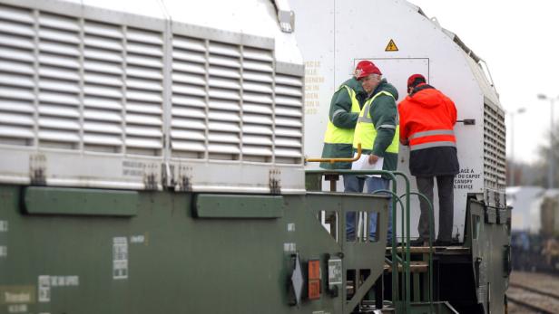 Atomtransport schleppt sich weiter