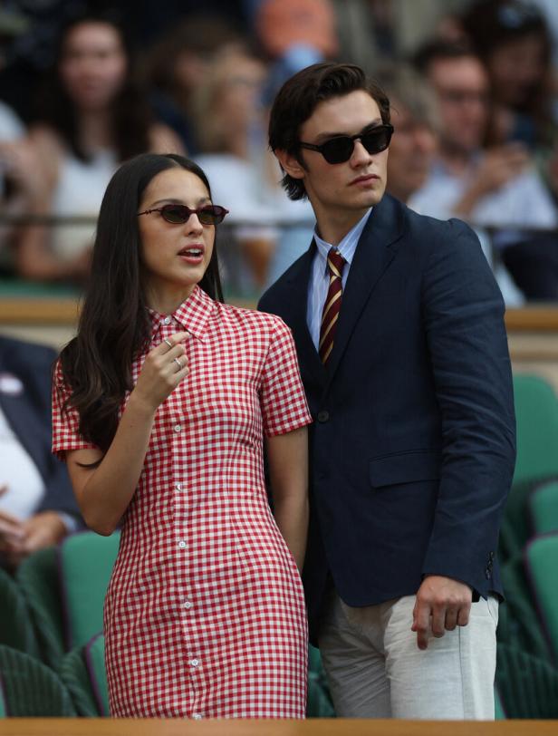 Olivia Rodrigo und Louis Partridge besuchen Wimbledon.