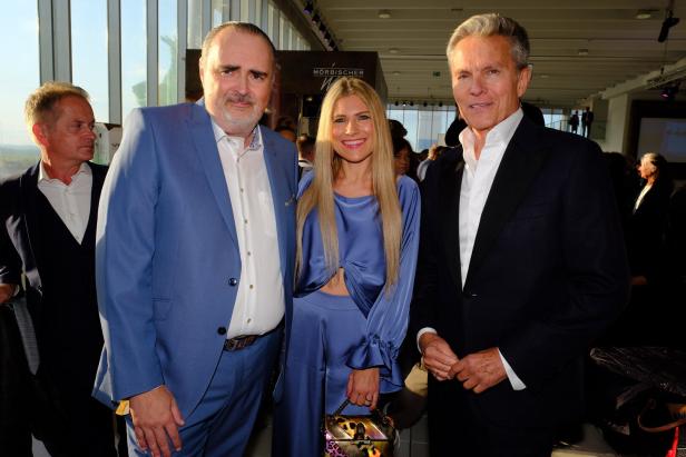 Alfons Haider mit Landeshauptmann Hans Peter Doskozil und dessen Ehefrau Julia Doskozil