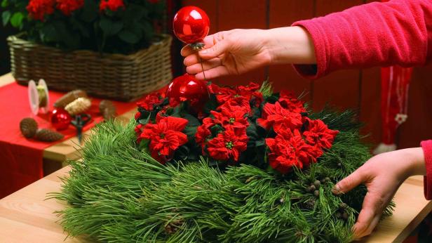 Adventkranz basteln: Ideen zum Selbermachen