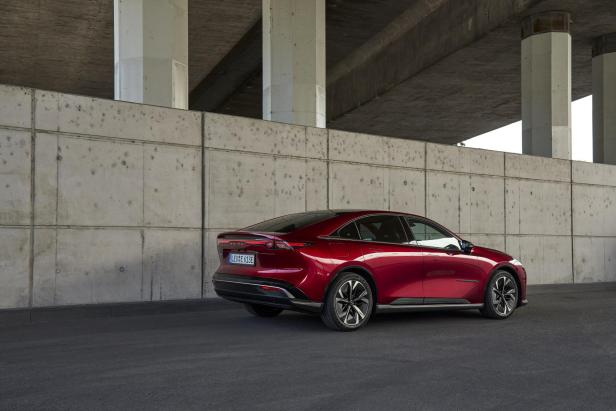Mazda 6e