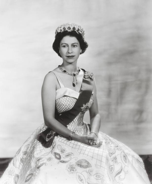 Königin Elizabeth II. bei der „Her Life in Style“-Ausstellung im Buckingham Palace 2026.