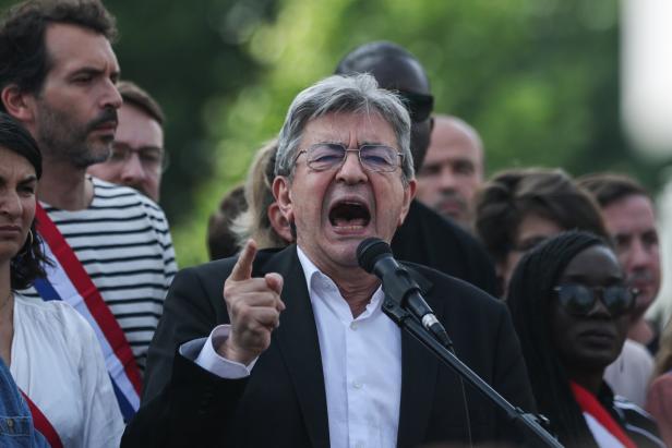 Jean-Luc Mélenchon LFI protest against Israel's interception of the Freedom Flotilla