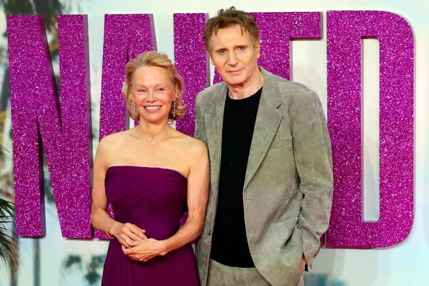 Anderson und Neeson UK premiere of "The Naked Gun" at the Cineworld Leicester Square, in London