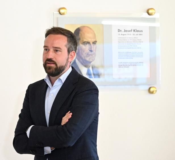 SALZBURG-WAHL: SITZUNG DES ÖVP-LANDESPRÄSIDIUMS: SCHNÖLL (ÖVP) SALZBURG-WAHL: SITZUNG DES ÖVP-LANDESPRÄSIDIUMS: SCHNÖLL (ÖVP)