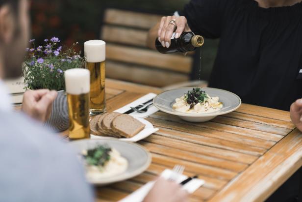 Erdäpfel mit Leinöl in einem Restaurant.