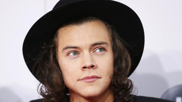 Harry Styles arrives at the 42nd American Music Aw